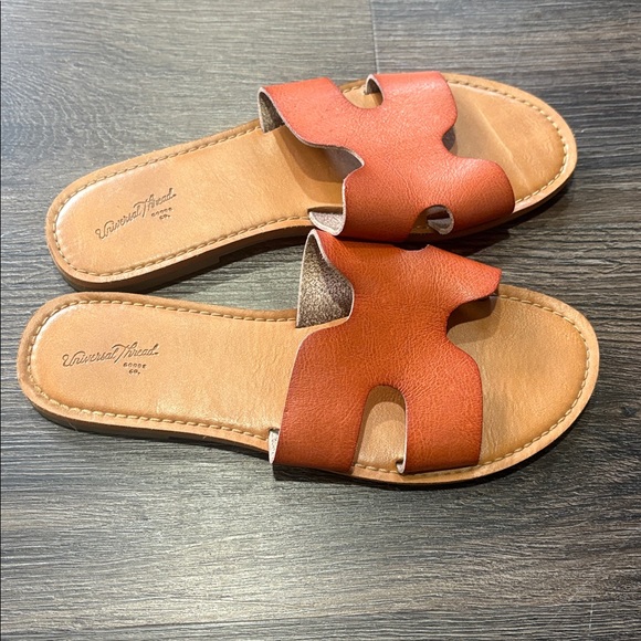 Universal Thread Leather Slide Sandals - Picture 5 of 5